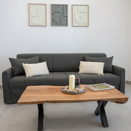 'nossia' & Cozy In Naxos Town Apartman