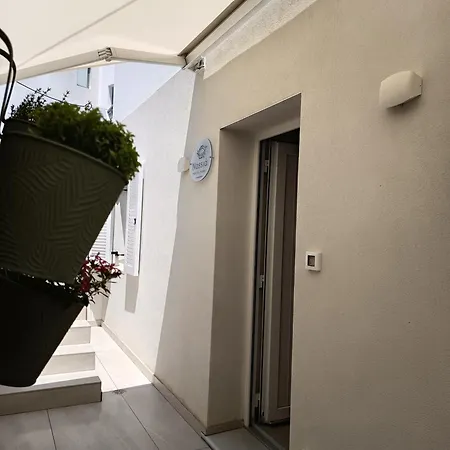 'nossia' & Cozy In Naxos Town Apartman *