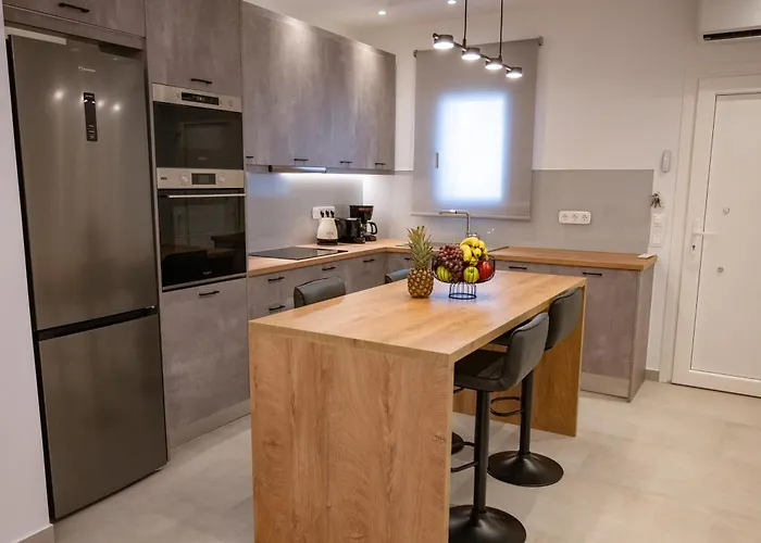 'nossia' & Cozy In Naxos Town *