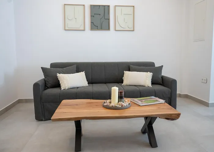 'nossia' & Cozy In Naxos Town Apartman