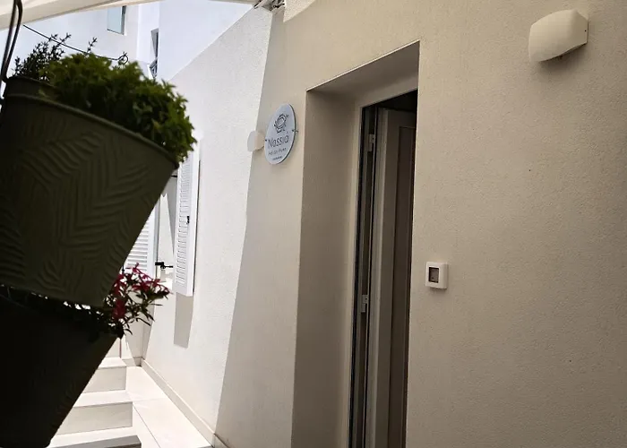 'nossia' & Cozy In Naxos Town Apartman *